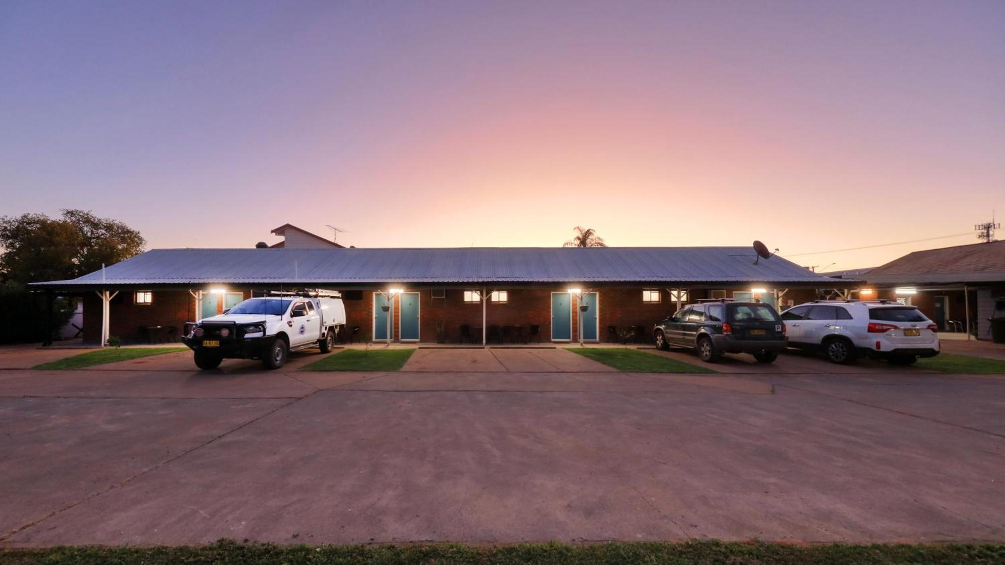 The Major Mitchell Motel Bourke Ngoại thất bức ảnh