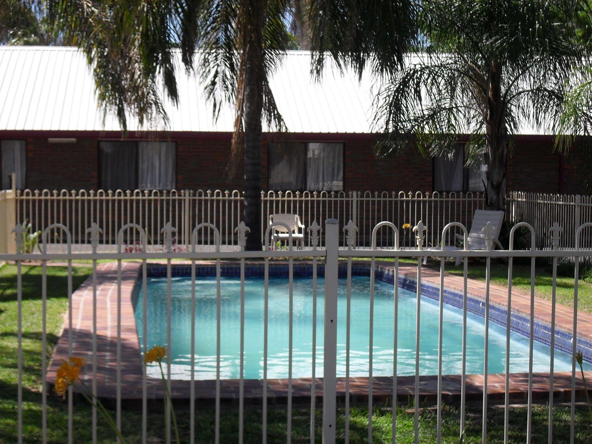 The Major Mitchell Motel Bourke Ngoại thất bức ảnh